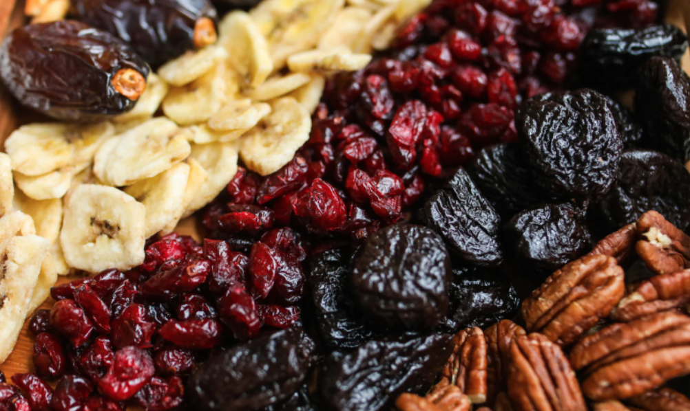 Which dry fruits are rich sources of Vitamin B12